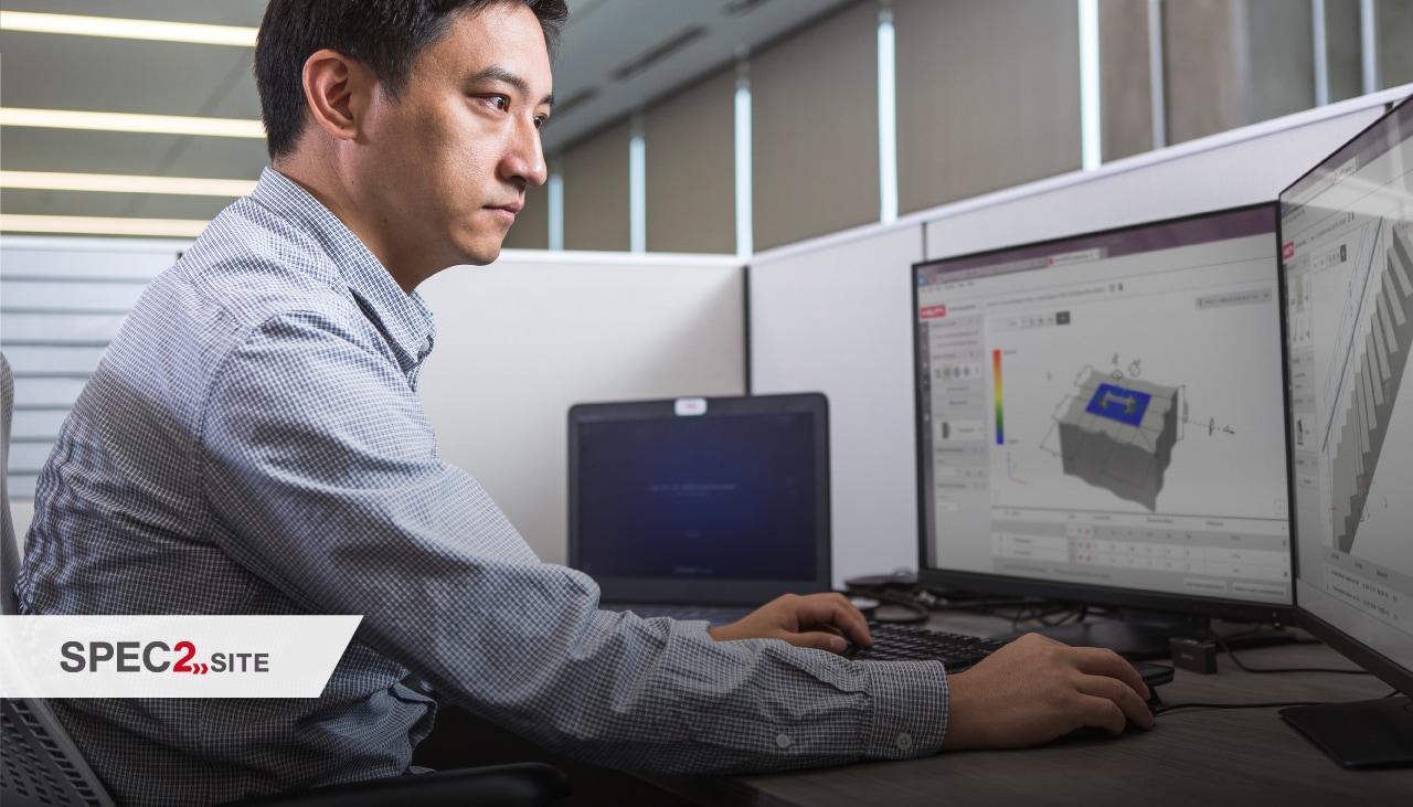 Inženjer radi u softveru PROFIS Engineering