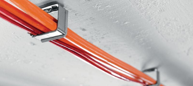 Metalni držač kabela X-ECH-FE MX Metalni držač kabelskih snopova za upotrebu s čavlima u traci ili sidrima u stropovima ili zidovima Primjene 1