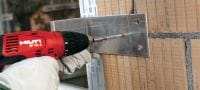 Univerzalno plastično sidro HRD-C Unaprijed sastavljena plastična sidra za beton i zidove s vijcima (ugljični čelik, upuštena glava) Primjene 1