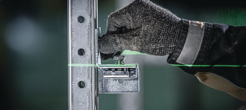 MT-C-LL1 FL unaprijed sastavljeni kutni konektor Konektor pod pravim kutom s unaprijed sastavljenom maticom i vijkom s funkcijom brzog zaključavanja za sastavljanje struktura kanala podupirača. Primjene 1