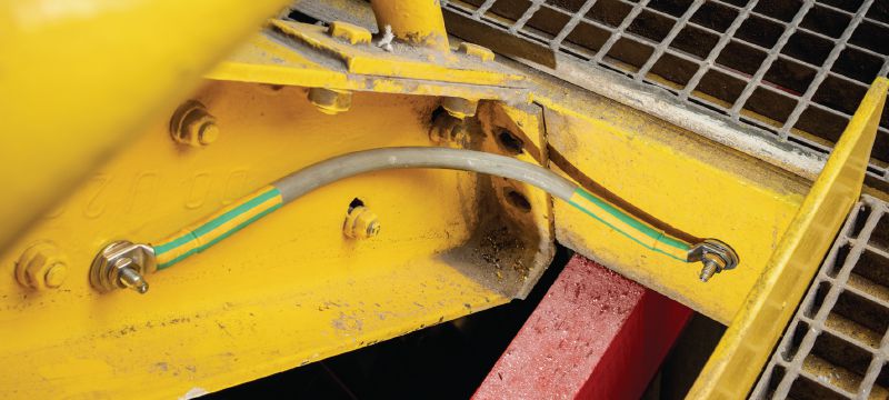 Vijčani svornjak S-BT-ER HC Čavao s navojem (nehrđajući čelik, metrički navoj) za električne spojeve na čeliku u visoko korozivnim okruženjima, preporučen maksimalan poprečni presjek povezanog kabela od 120 mm² Primjene 1