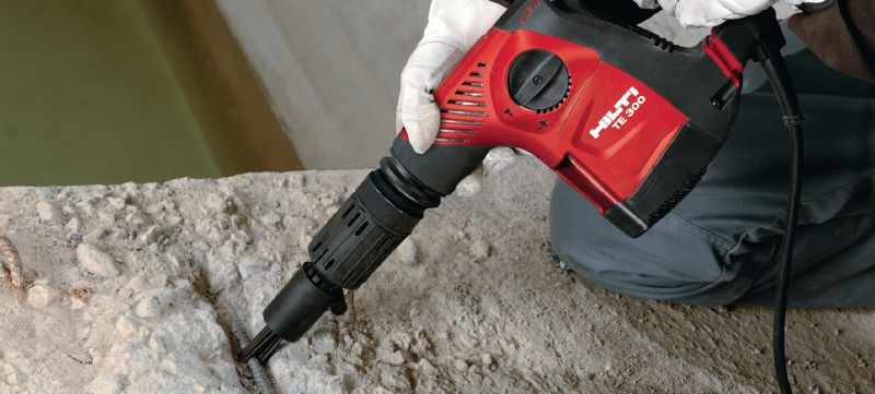 Čekić za otkidanje TE 300-AVR SDS-Plus Vrlo lagan čekić za rušenje SDS Plus (TE-C) za površinske korekcije na betonu i opeci Primjene 1
