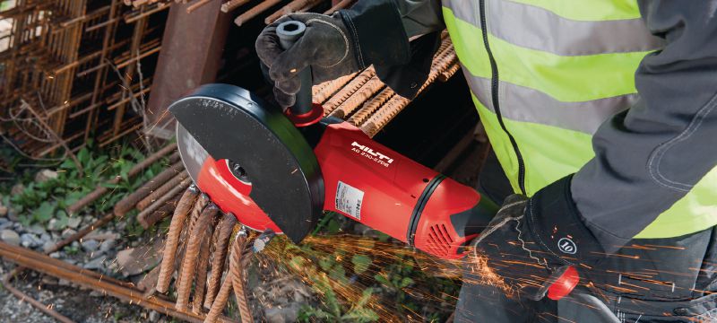 Kutna brusilica AG 230-27DB Kutna brusilica od 2700 W sa sigurnosnim prekidačem, rotirajućom drškom i kočnicom, za diskove do 230 mm Primjene 1