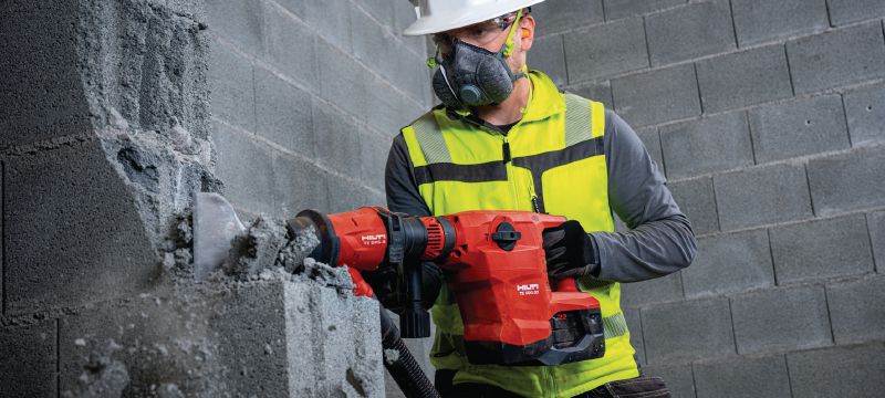 Baterijski čekić za otkidanje TE 500-22 SDS-Max Baterijski čekić za rušenje i otkidanje SDS Max (TE-Y) s Aktivnim smanjenjem vibracija za klesanje u betonu ili zidovima (baterijska platforma Nuron) Primjene 1