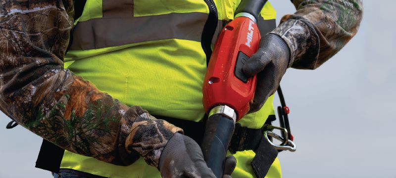 NCV unutarnji vibrator Unutarnja vibracijska igla za upotrebu s baterijskim betonskim vibratorima u obliku ruksaka Hilti NCV 10-22 (baterijska platforma Nuron) Primjene 1