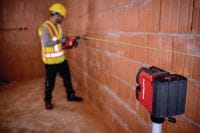 Križni linijski laser s viskom PM 20-CG 12 V Kombinirani laser sa zelenim snopom te 2 linije i 4 točke za vodovodne instalacije, niveliranje, poravnavanje i kvadriranje (baterijska platforma od 12 V) Primjene 1