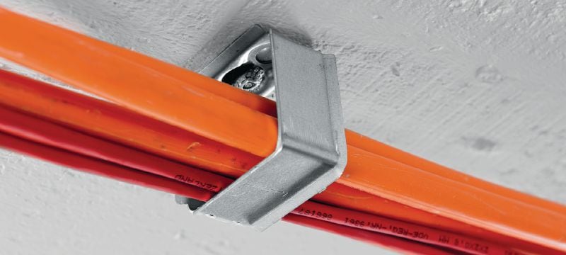 Metalni držač kabela X-ECH-FE MX Metalni držač kabelskih snopova za upotrebu s čavlima u traci ili sidrima u stropovima ili zidovima Primjene 1